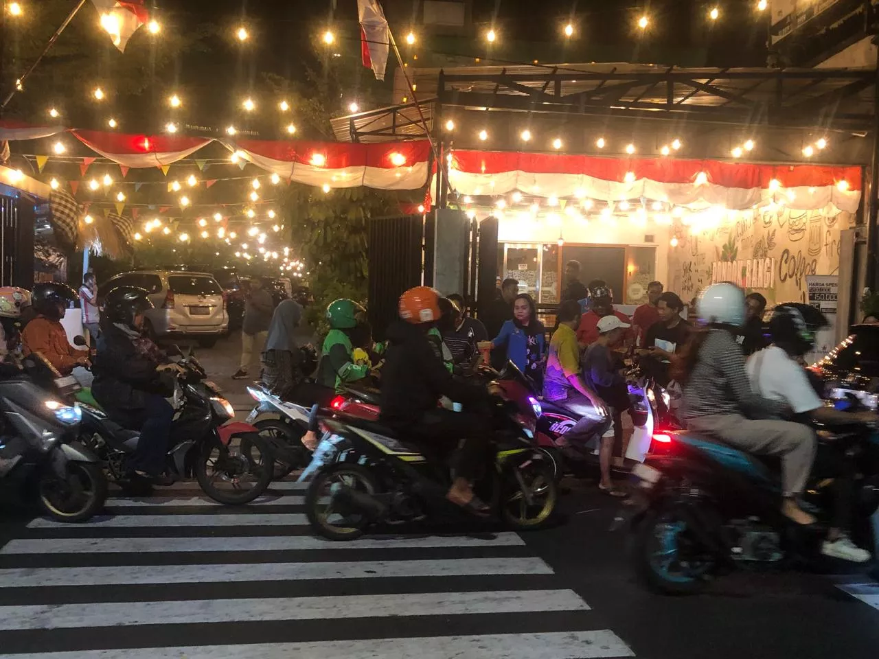 Sekretariat DPD KNPI DKI Jakarta Ikut Berbagi Berkah Jumat Makanan Gratis