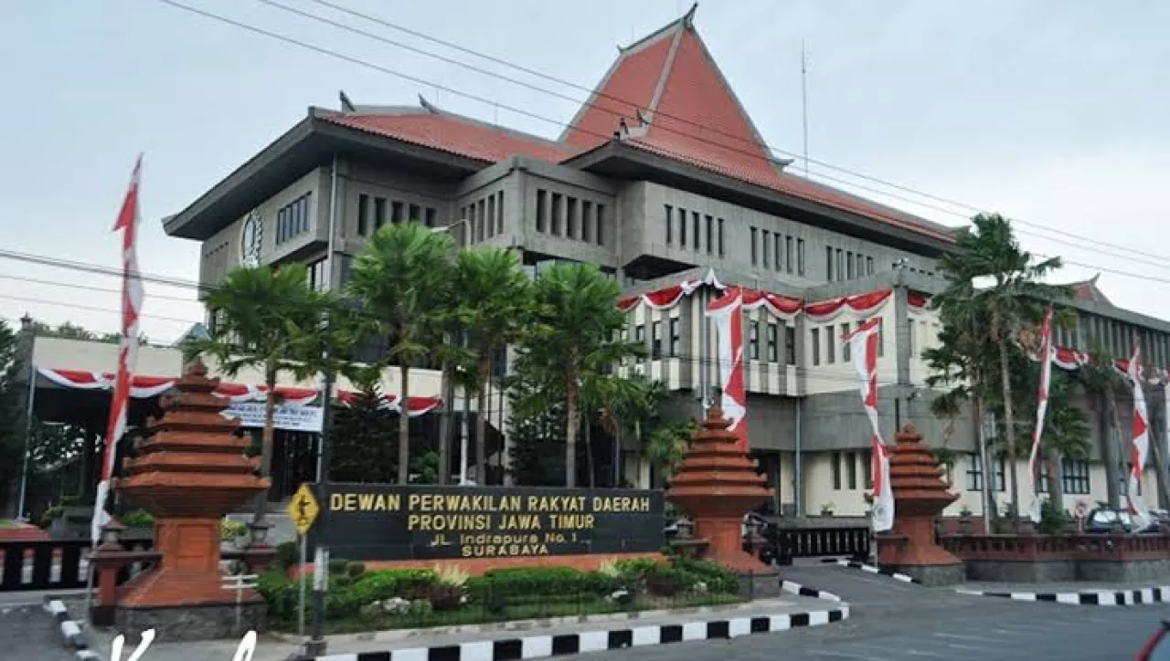 Partai Politik Mulai Setorkan Nama Pimpinan DPRD Jatim, Publik Tunggu Kepastian