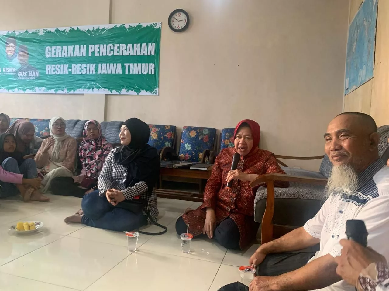Bersama Relawan di Lamongan, Risma Bahas Solusi Jawa Timur  Lebih Baik