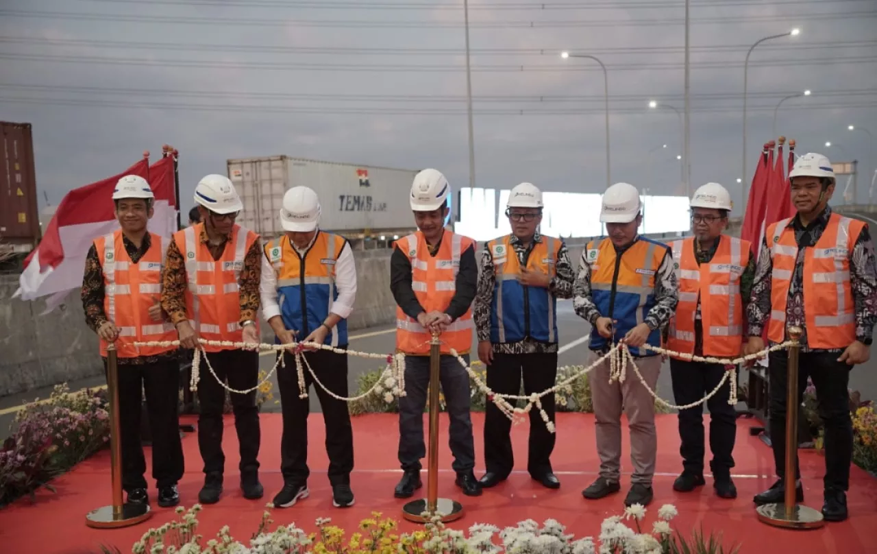 Pelindo Regional 3 Resmi Buka Akses Publik ke Flyover Terminal Teluk Lamong