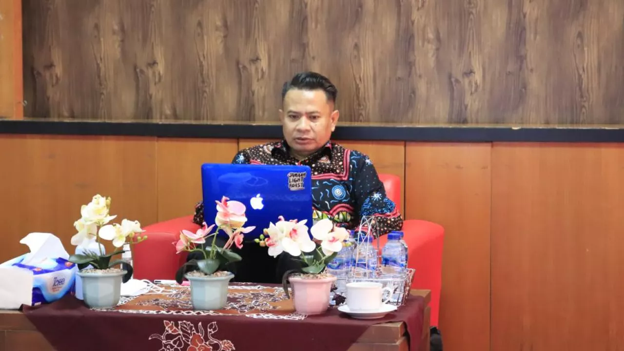 Prof. Iswandi Syahputra Jelaskan Sahnya Proses Doktoral Bahlil di UI, Durasi Studi Hanya Soal Nasib