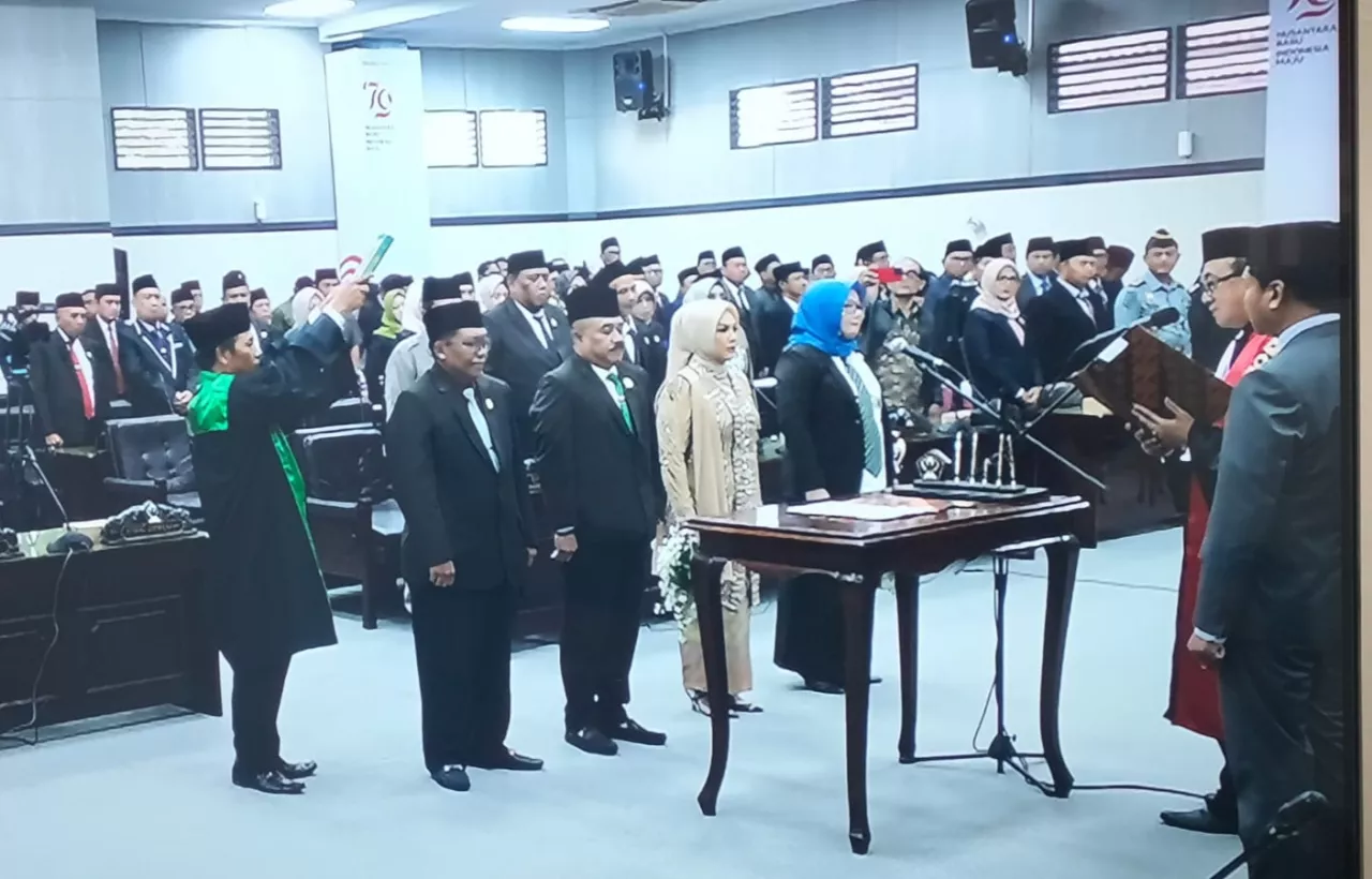 Prosesi pelantikan Pimpinan DPRD Kabupaten Blitar