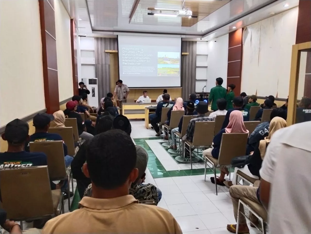 Audiensi FMR, Ratu Adil dan Petani Tuntut Pemenuhan Kewajiban Plasma oleh PD Gambar Anyar