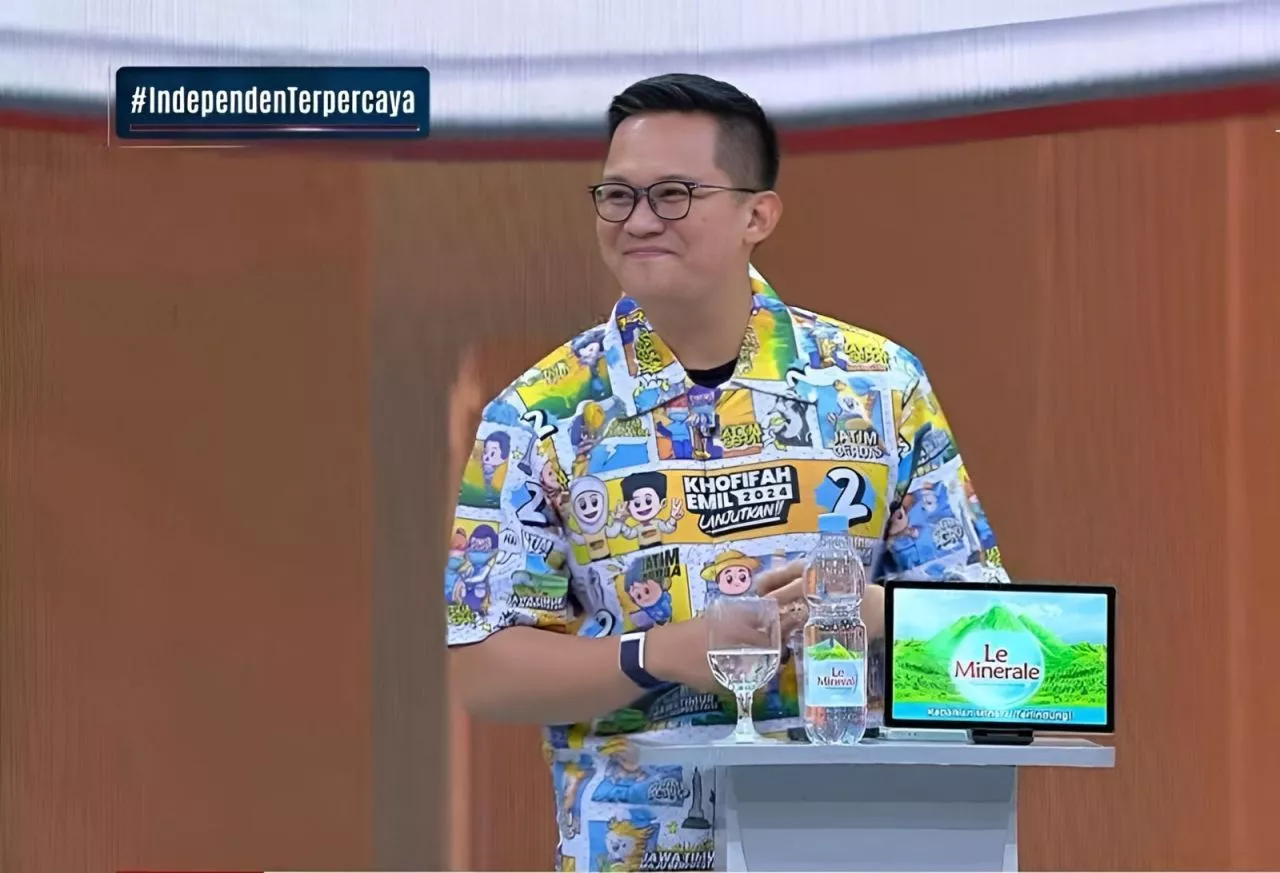 Debat Kedua Pilgub Jatim, Khofifah-Emil Tekankan Tata Kelola Inklusif dan Inovatif untuk Keadilan