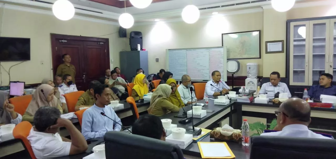 Proyek Tunnel TIJ Berdampak Buruk bagi Warga, Rumah Retak hingga Sumur Kering