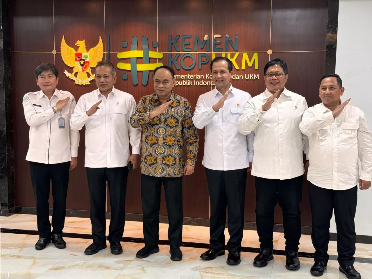 Membangun Koperasi Di Kawasan Transmigrasi, Viva Yoga: Langkah Baik Untuk Meningkatkan Taraf Hidup Masyarakat