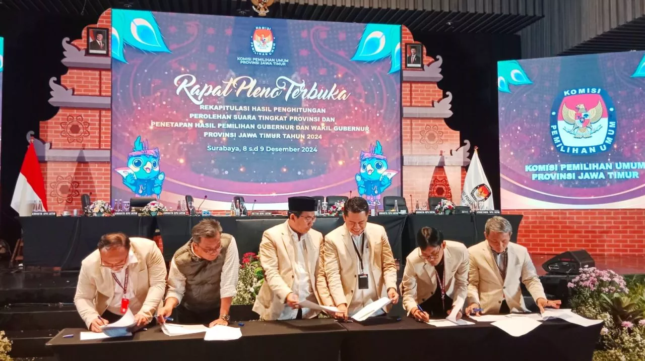 Khofifah-Emil Unggul di Pilgub Jatim 2024, Pleno Rekapitulasi Suara Berakhir Lancar