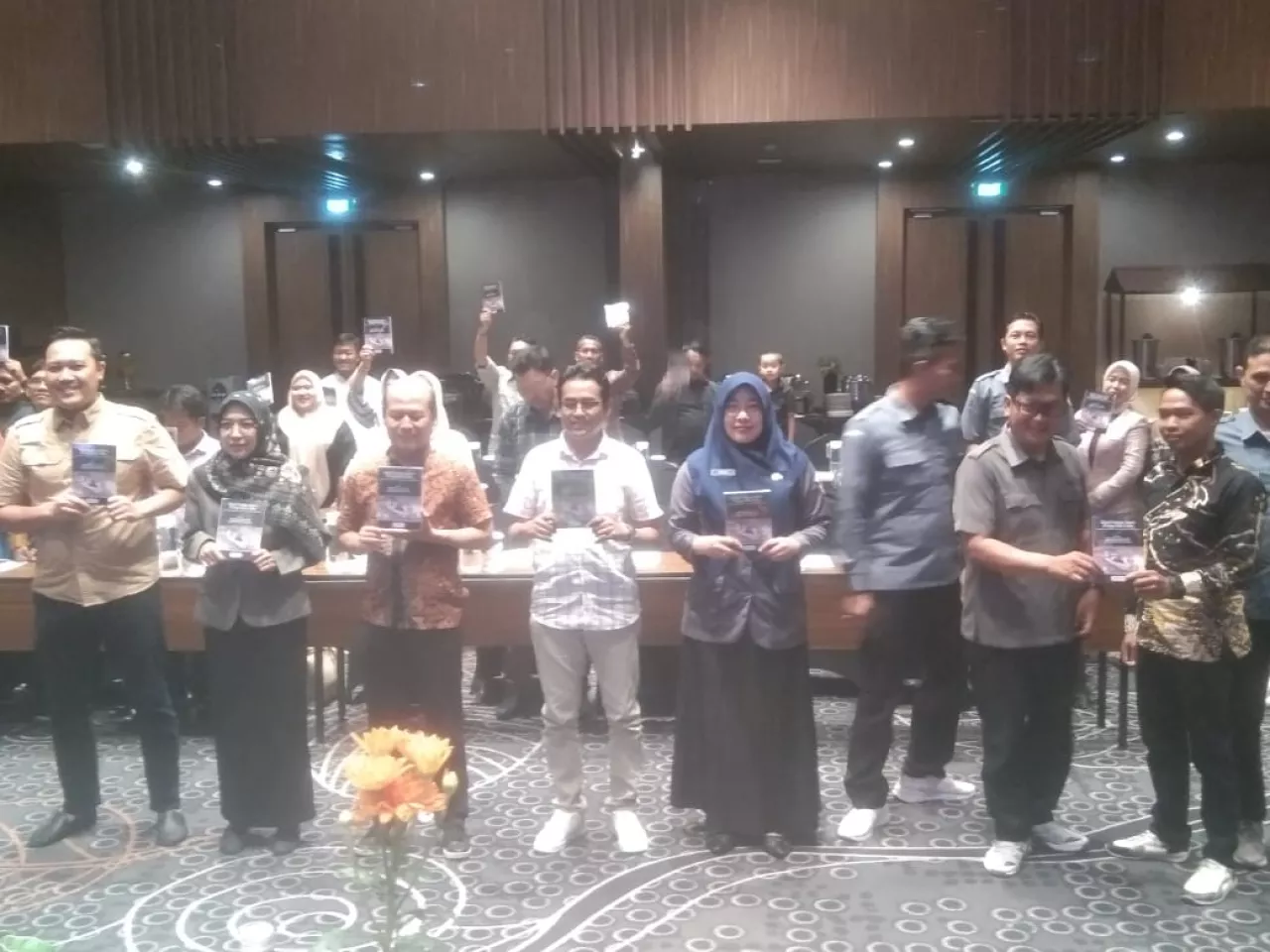 Bawaslu Sidoarjo luncurkan Buku  'Kisah Penjaga Suara Warga Kota Delta'