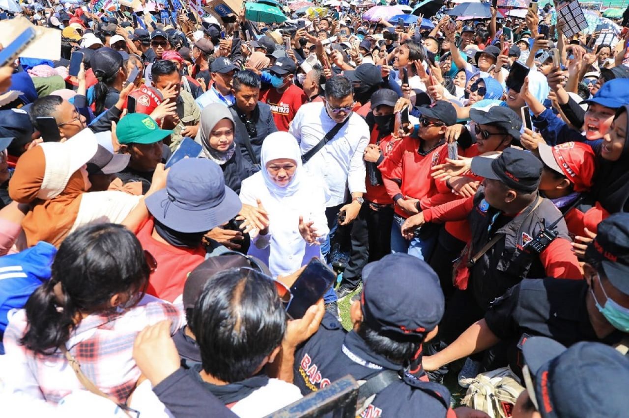 Gubernur Khofifah Apresiasi Peran Buruh Ikut Jaga Stabilitas dan Iklim Ekonomi Jatim