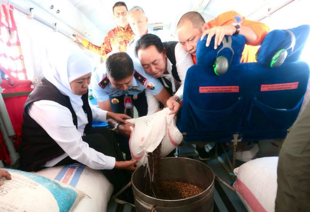 1.544,4 Kg Benih Tanaman Di tebar Menggunakan Pesawat Untuk Hijaukan Kembali Kawasan Arjuno-Welirang