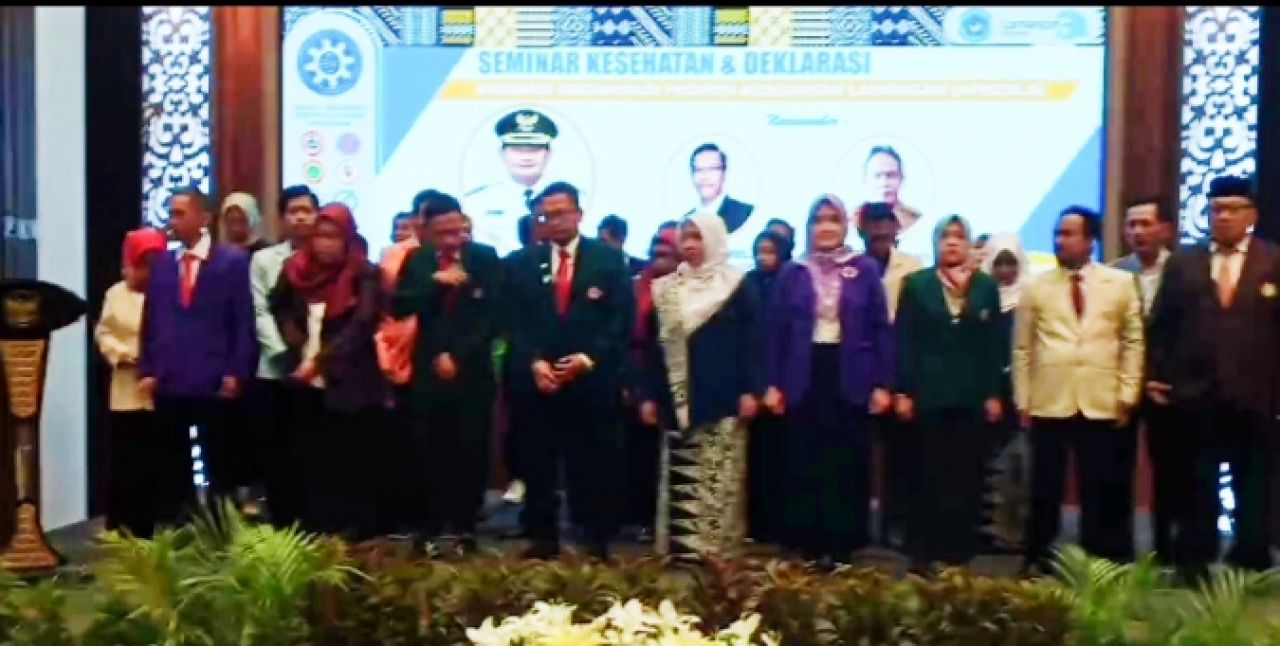 Yuhronur Ajak Insan Kesehatan Implementasikan Konsep Society 5.0 untuk Sukseskan Lamongan Sehat