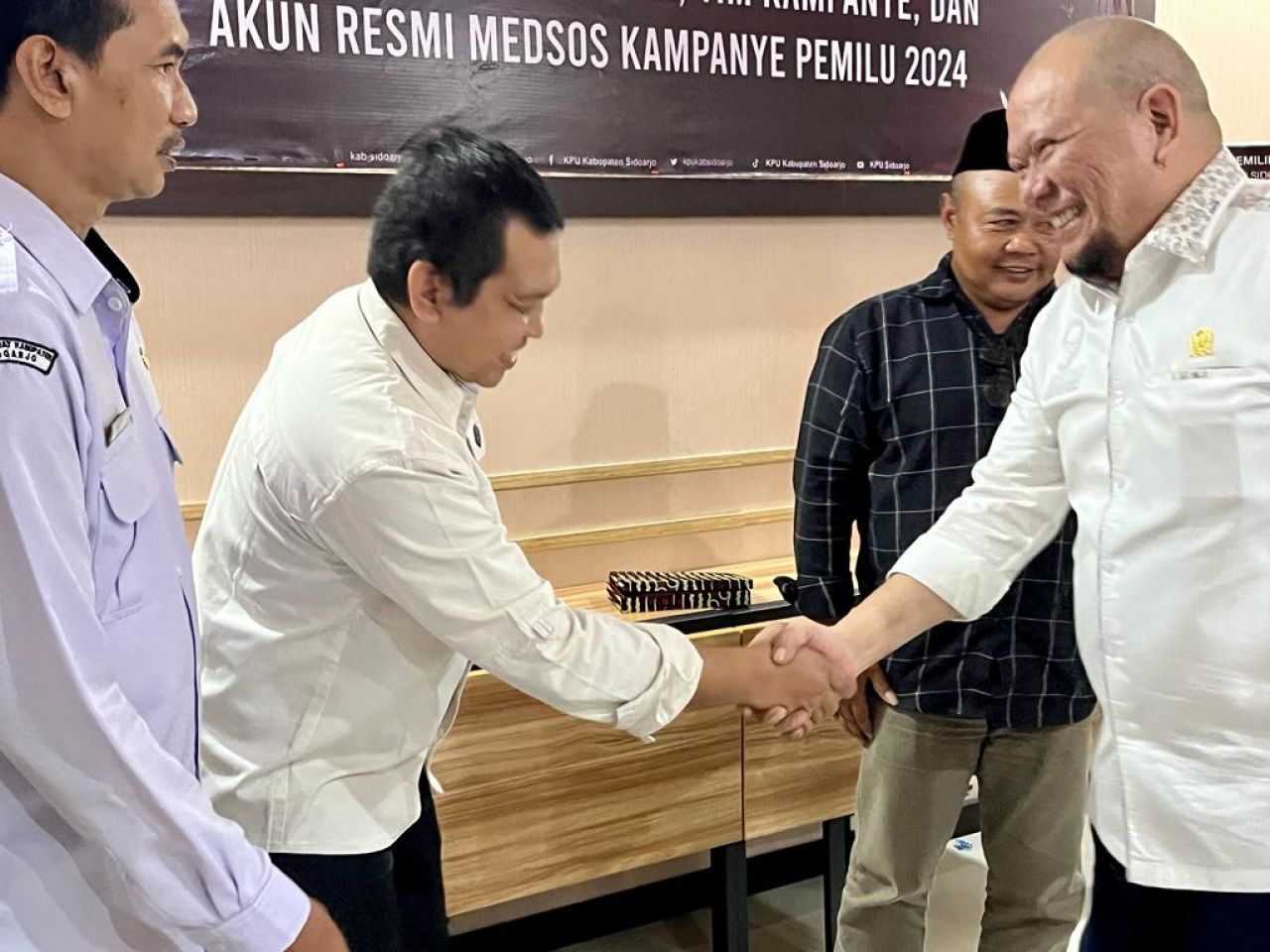 Kunjungi KPU Surabaya dan Sidoarjo, Ketua DPD RI Pantau Persiapan Pemilu