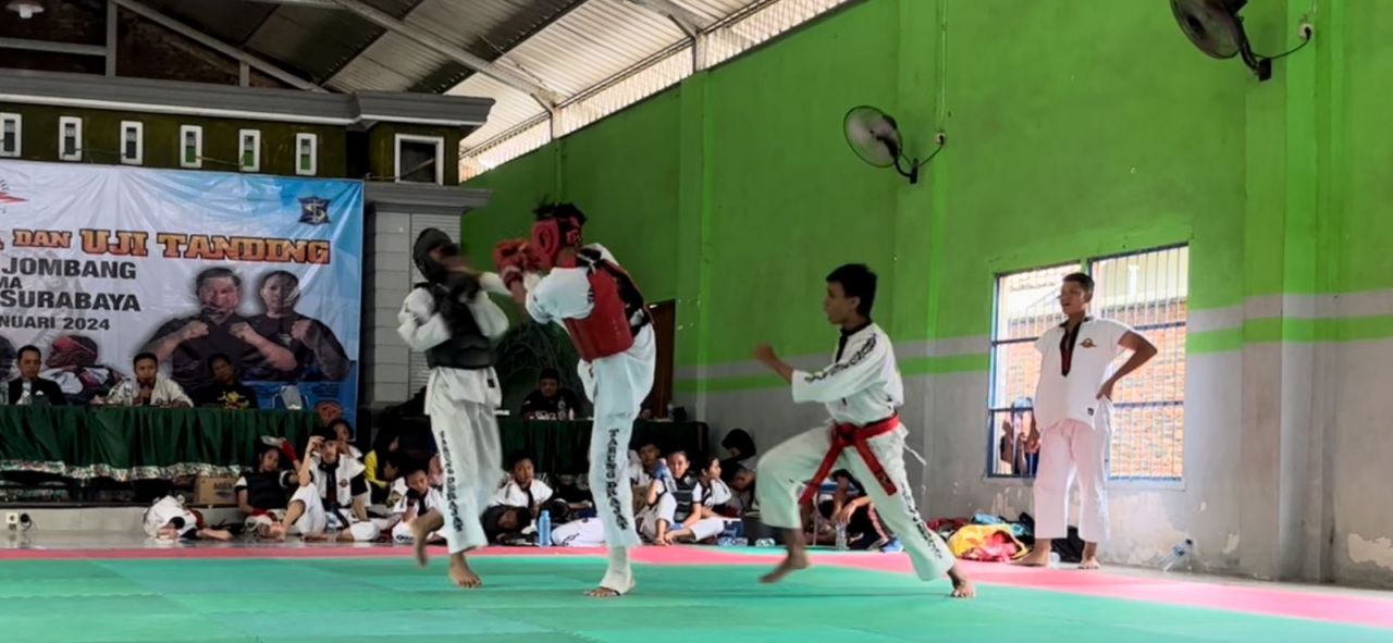 Uji Mental Atlet, Kodrat Surabaya Latih Tanding di Jombang
