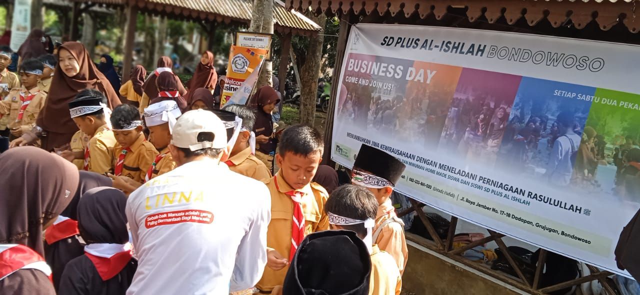 SD Plus Al Islah Bondowoso Gelar Business Day