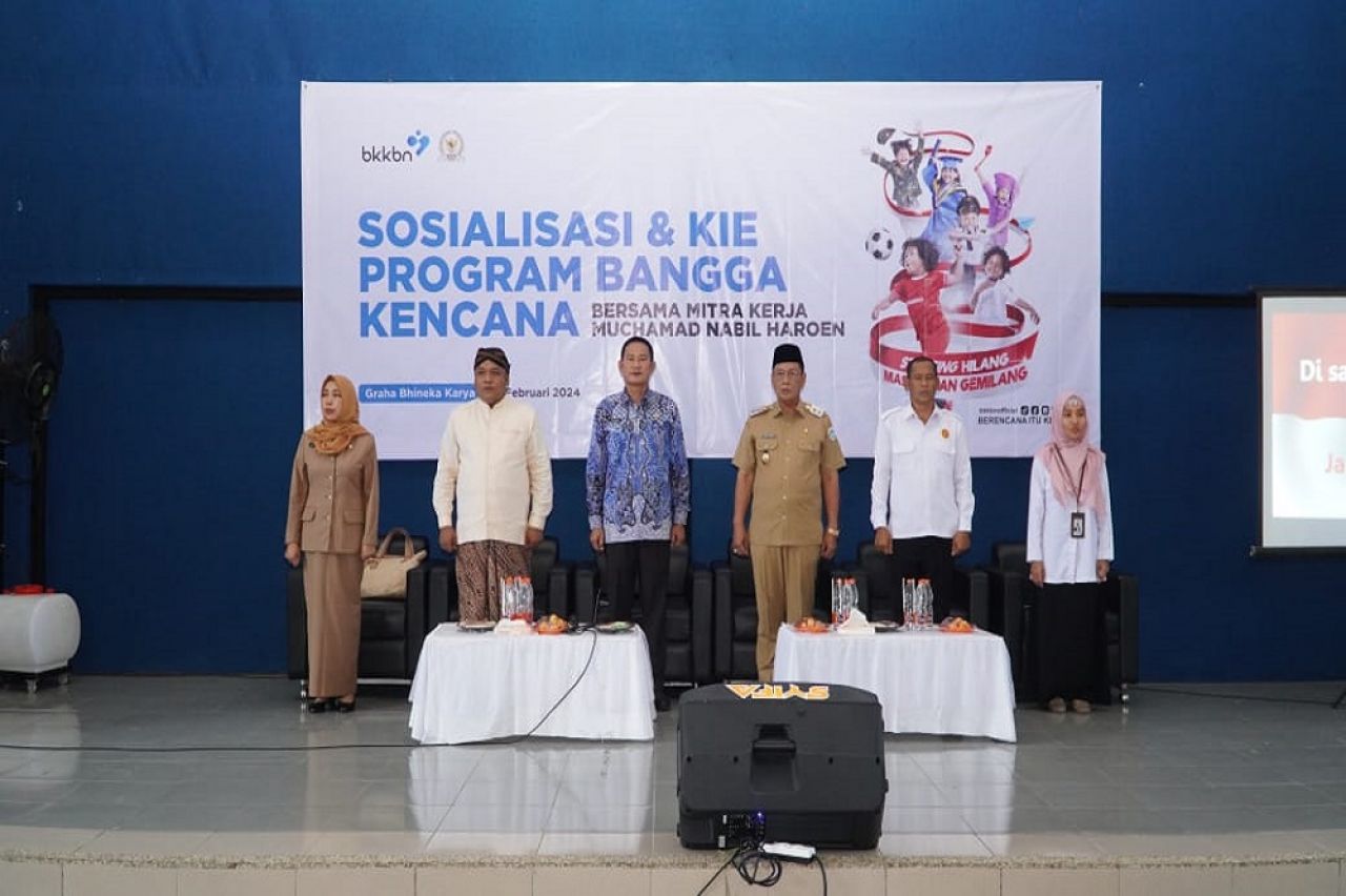 Kades dan Camat di Lamongan Diberi Pemahaman oleh Anggota Komisi IX DPR RI Tentang ini