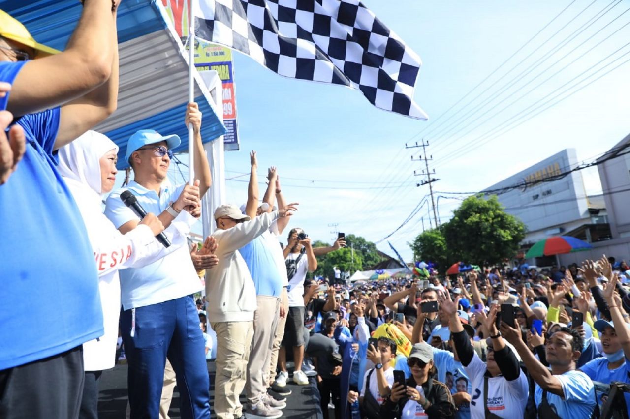Jalan Sehat Bersama Ribuan Masyarakat Banyuwangi, Media Membangun Persaudaraan Di Tahun Politik