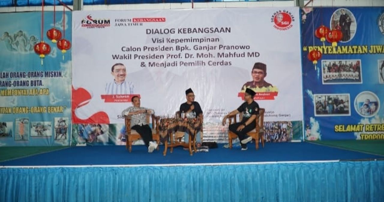 Forum Kebangsaan Jawa Timur Bersama Umat Katolik Gereja St. Salib Suci Dukung Ganjar-Mahfud