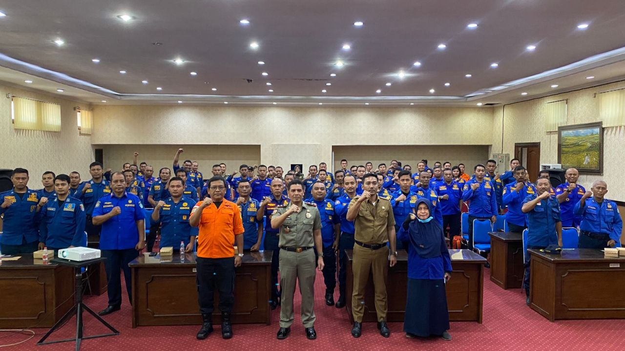 Satpol PP Jatim Gelar Pembinaan Tentang Evaluasi Dan Pemindahan Korban Kebakaran