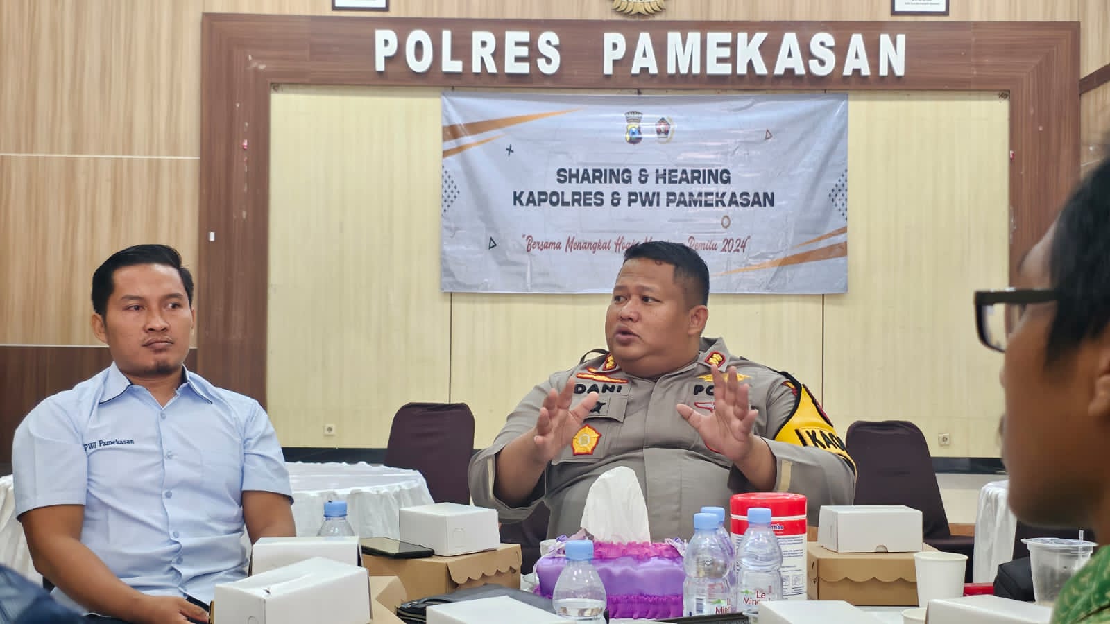 HPN 2024, Ketua PWI Pamekasan Ajak Kapolres Realisasikan MoU Kapolri dengan Dewan Pers