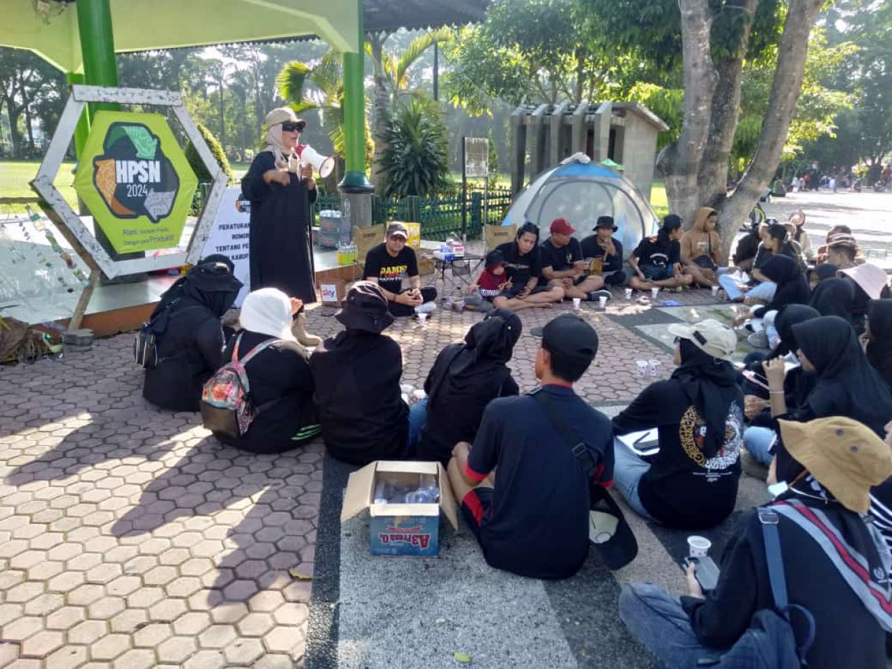 Diskusi Dan Aksi Komunitas Pegiat Lingkungan Bondosowo