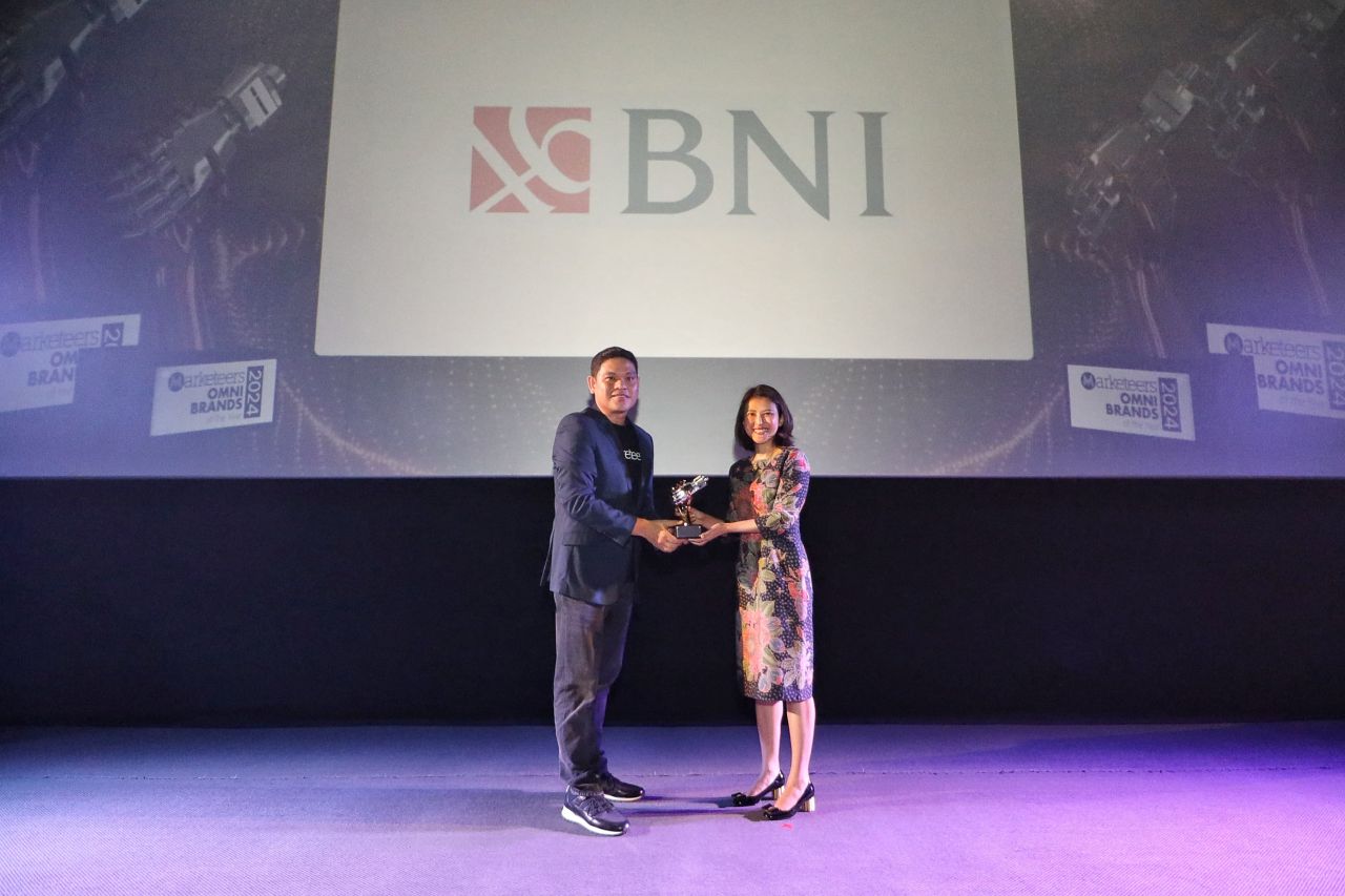 Raih Marketeers OMNI Brands of The Year 2024