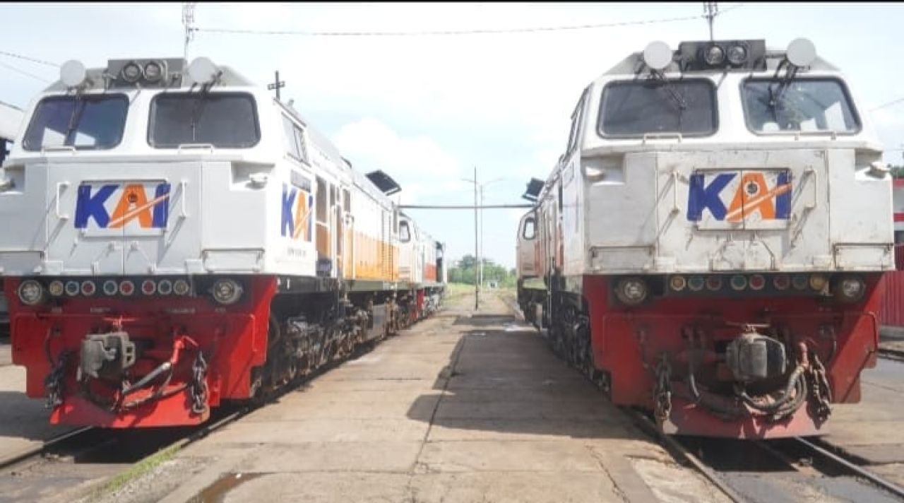 KAI Daop 8 Surabaya Pada Angkutan Lebaran 2024 Siapkan 59 Lokomotif dan 341 Gerbong KA.