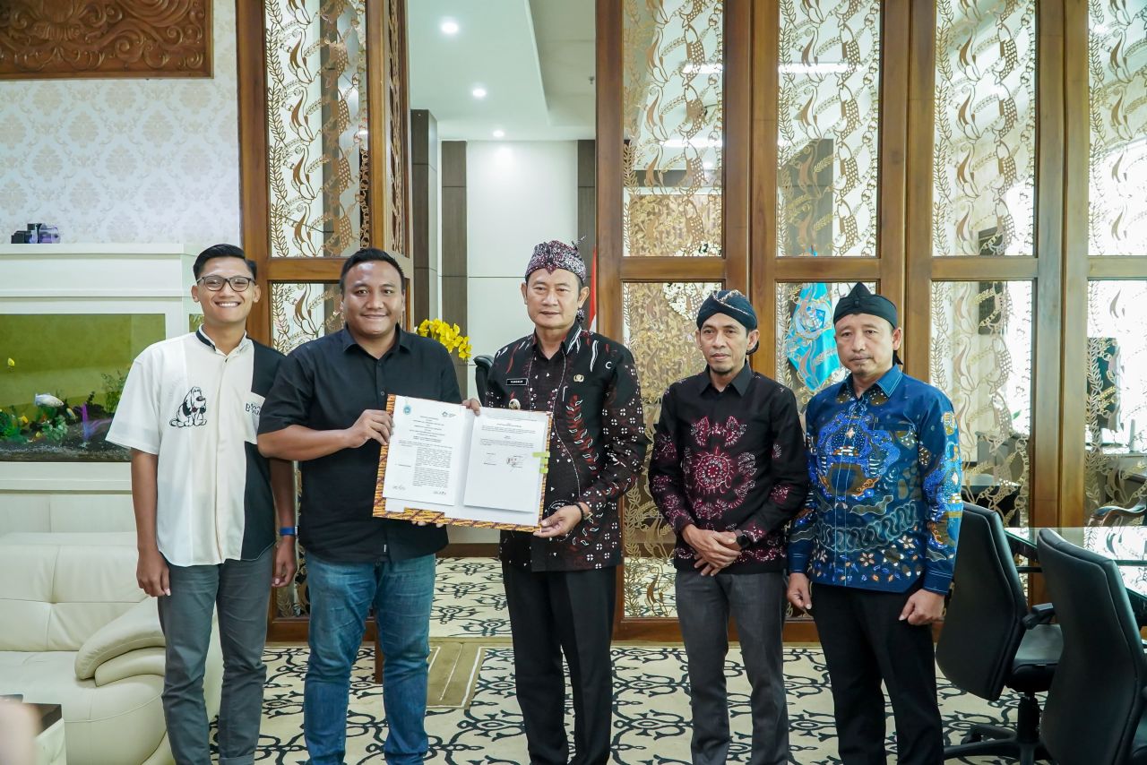Pengelolaan Showroom Produk Unggulan Lamongan Beralih Tangan Ke LCH