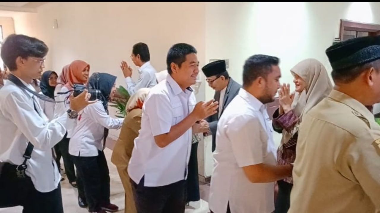 Halal Bihalal Hari Pertama Masuk Kerja, DPRD Surabaya Optimalkan Kinerja