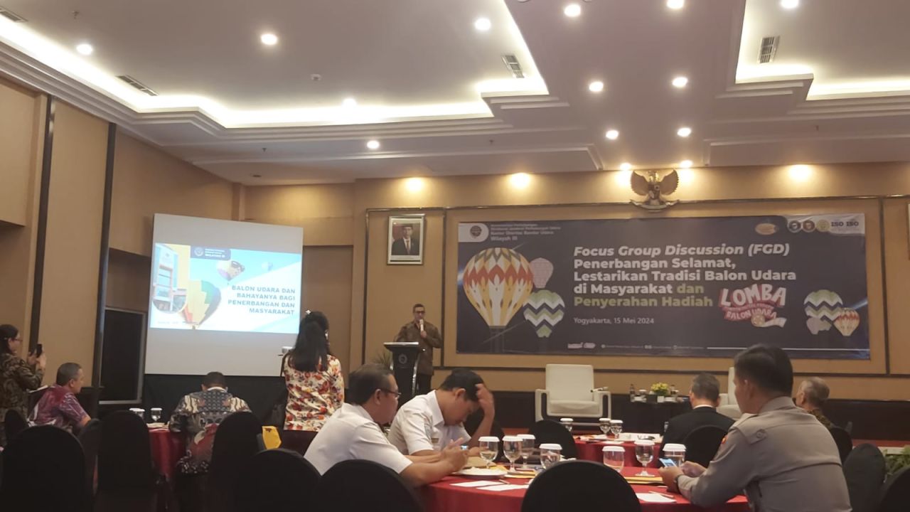 Otoritas Bandar Udara Wilayah III Gelar FGD Bahaya Balon Udara Bagi Keselamatan Penerbangan