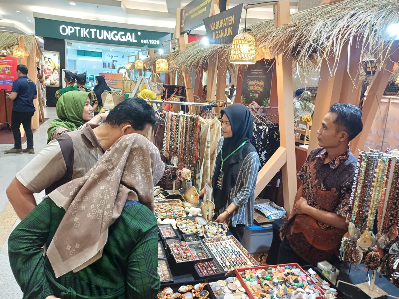 Kampung Kreasi 2024: Mendorong Ekosistem Halal di Jawa Timur