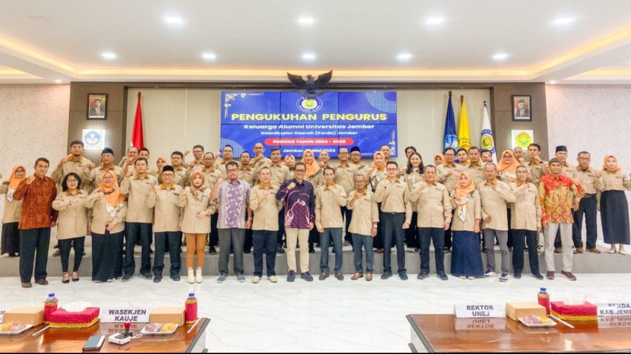 Pengukuhan Pengurus KAUJE Korda Jember, Sekda Jember Berharap Peran Alumni Lebih Konkrit 