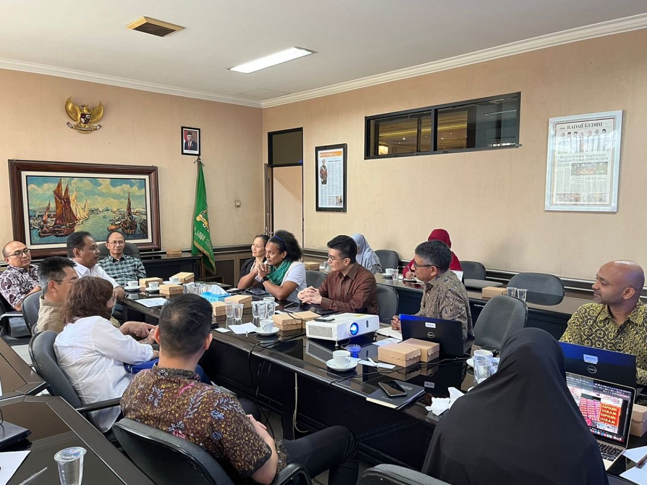 Perwakilan The World Bank Berdiskusi dengan Kadin Jatim untuk Menganalisis Kondisi Ekonomi Jatim