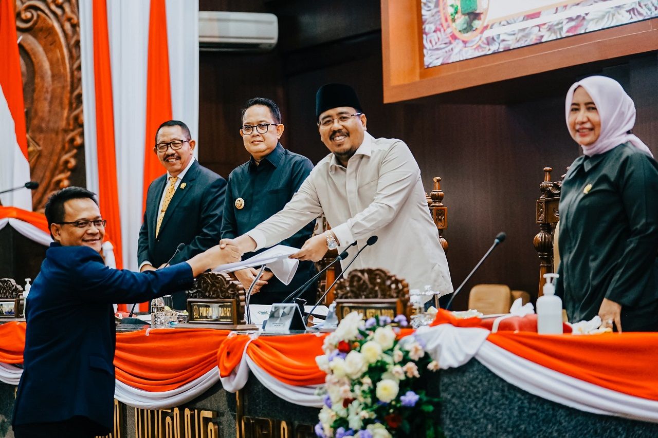 DPRD Jatim Setujui LKPj Gubernur Akhir Tahun Anggaran 2023