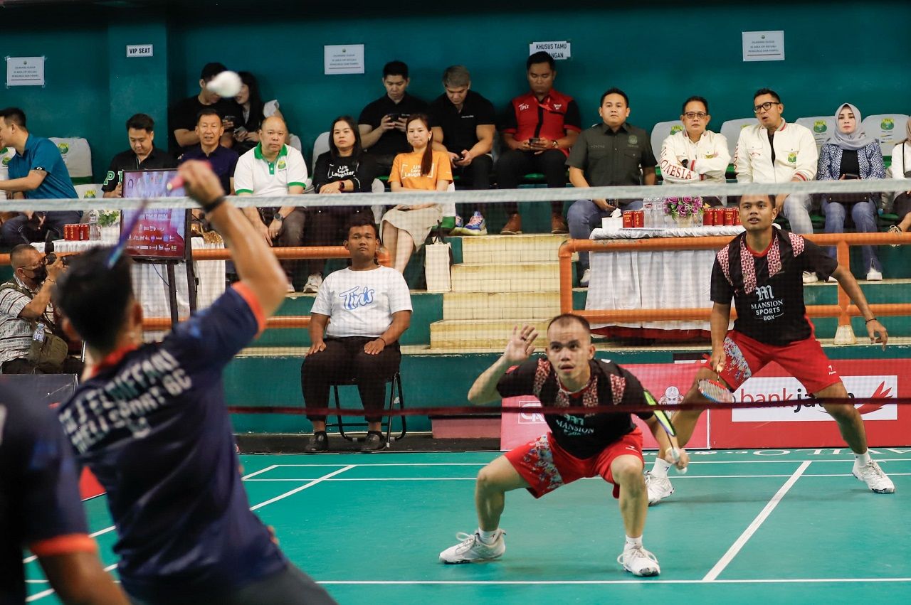 Tutup Kejuaraan Bulu Tangkis Piala Gubernur Jatim 2024, Adhy Karyono Optimis Lahirkan Bibit Unggul