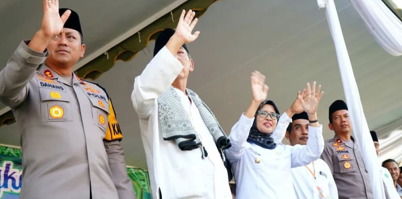 Bupati Blitar Berangkatkan JCH, Ingatkan Jaga Kesehatan Fisik dan Mental