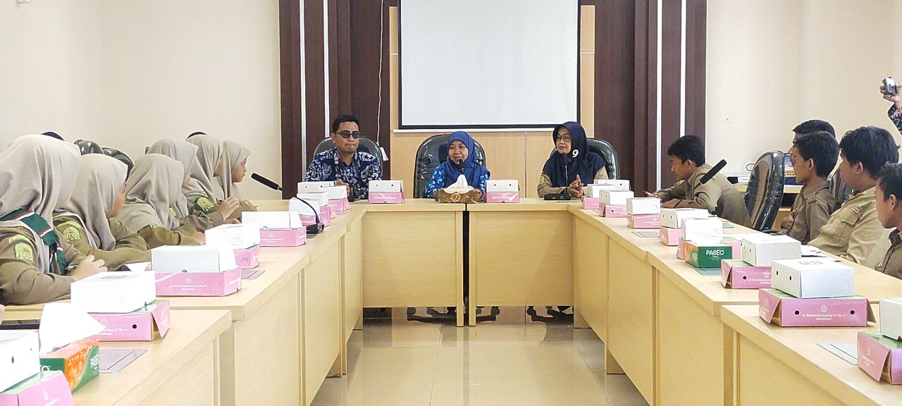 Komisi B Dorong Siswa SMP Muhammadiyah III Surabaya jadi Generasi Emas