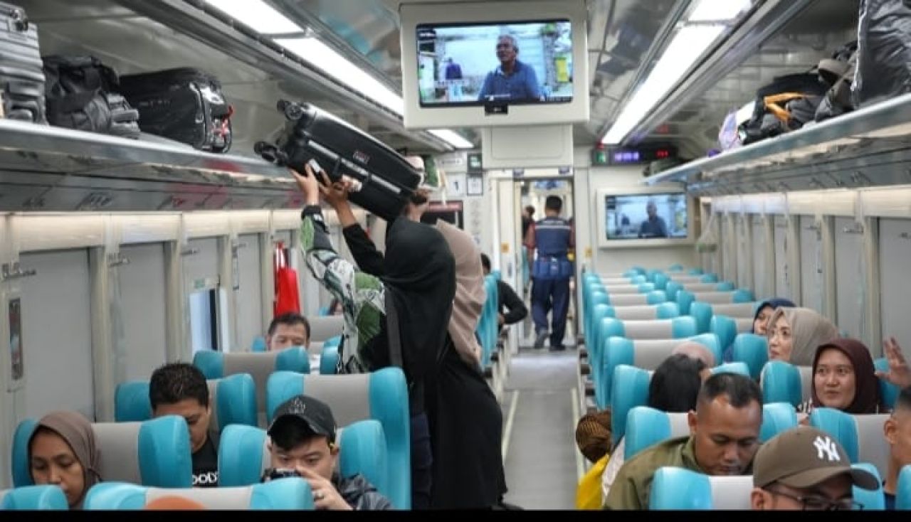 Libur Panjang Idul Adha, KAI Commuter Layani Ribuan Pengguna KA Commuter Line