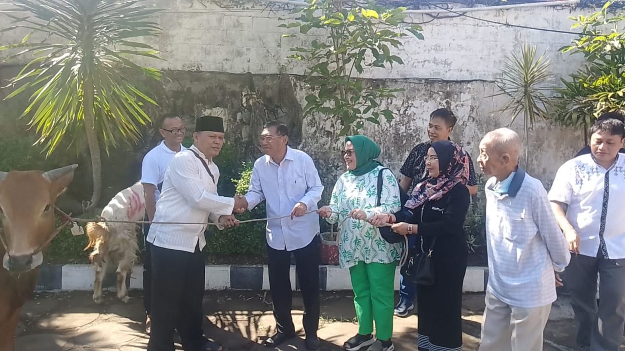 Iduladha 1445 H, UNIPRA Sembelih Dua Ekor Sapi dan Satu Kambing 