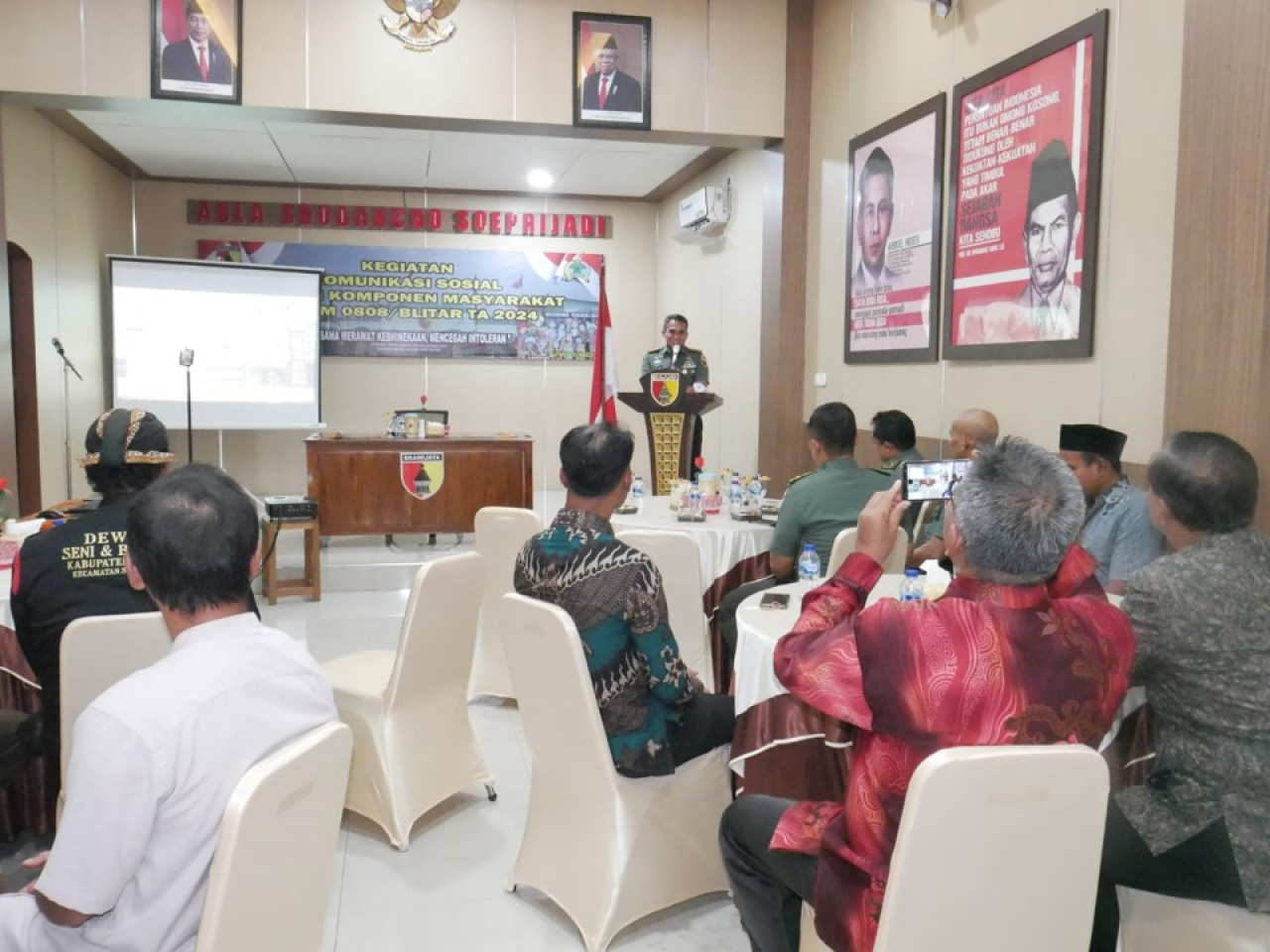 Jalin Persatuan dan Kesatuan, Kodim 0808/Blitar Laksanakan Komsos dengan Komponen Masyarakat