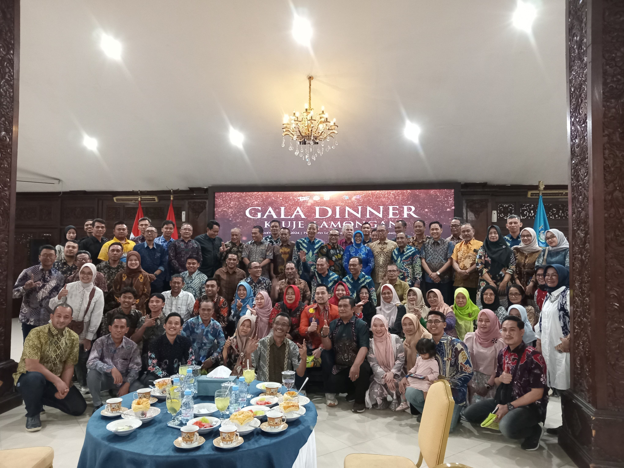 Peserta Gala Dinner KAUJE Korda Lamongan di Pendopo Lokatantra