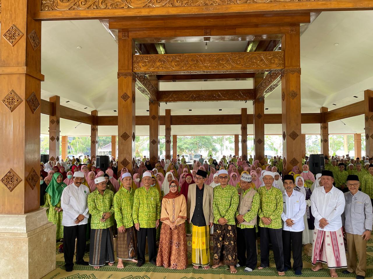 Hadiri Tasyakuran Haji, Bupati Blitar Rini Syarifah Harapkan Ini