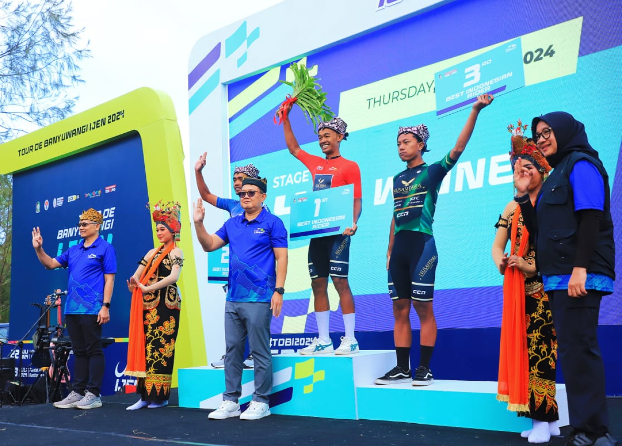 Usai  Empat Tahun Vakum, Pj Gubernur Adhy Tutup Acara Tour de Banyuwangi Ijen Reborn