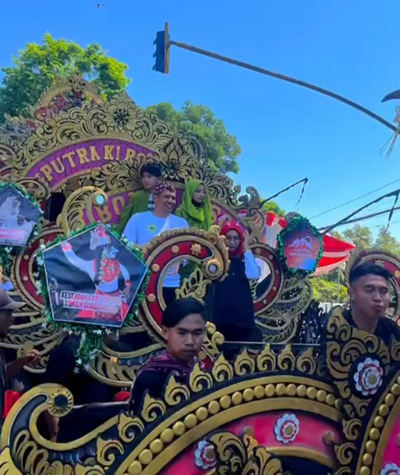 Ribuan Pelajar Bondowoso Meriahkan Pawai Budaya 2024