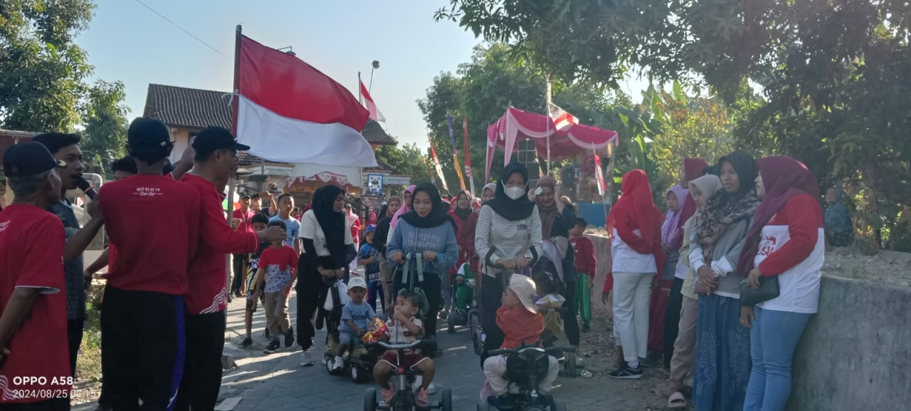 Desa Siser Gelar Jalan Sehat Berhadiah dan Panggung Hiburan Meriahkan HUT ke-79 RI 