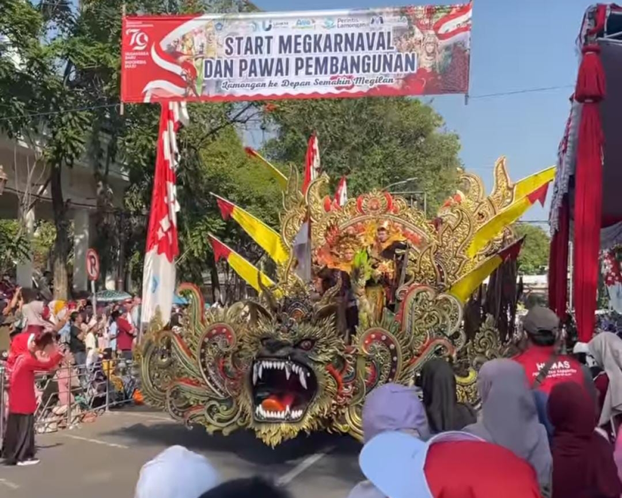 Bupati Lamongan Lepas Megilan Karnaval 