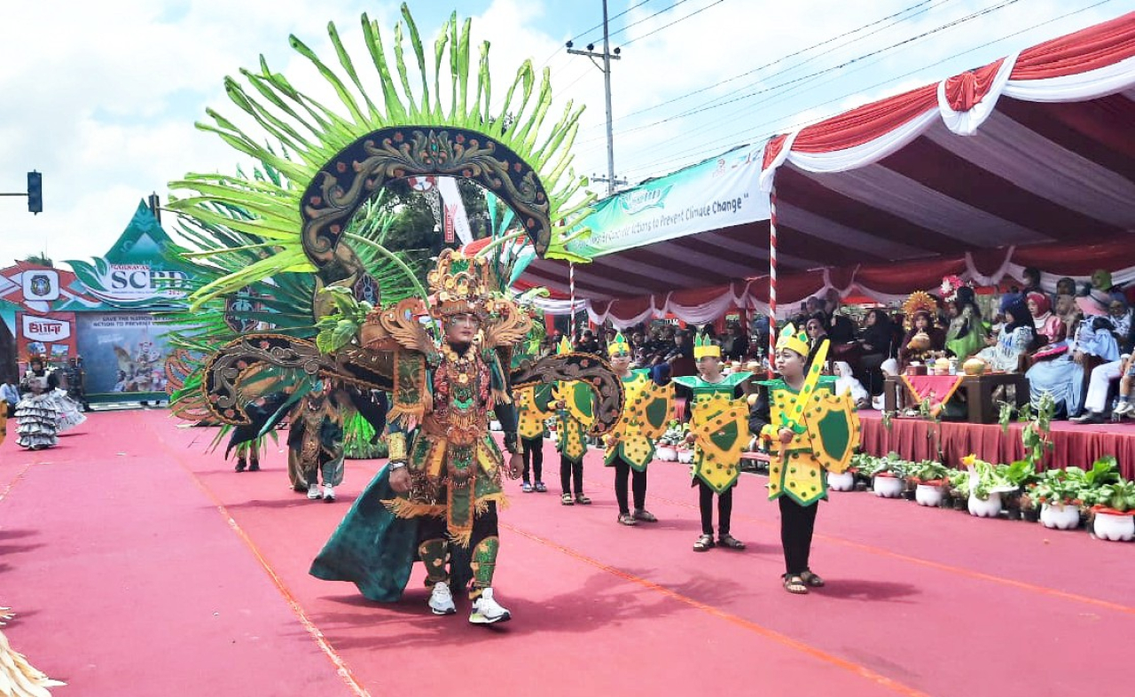 Wali Kota Blitar Apresiasi Tema Karnaval SCBD 2024