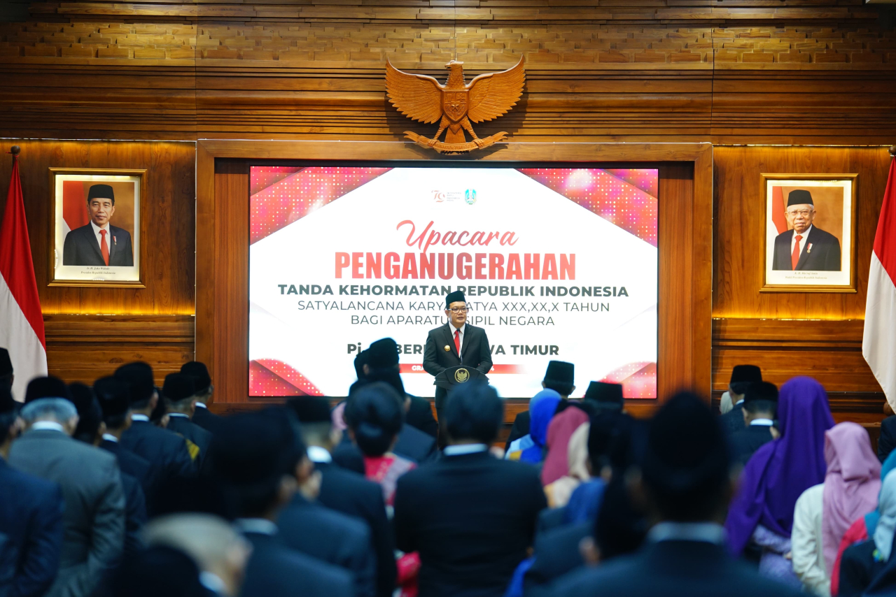 2.244 ASN Pemprov Jatim Dapat Satyalancana Karya Satya dari Pj Gubernur Adhy Karyono