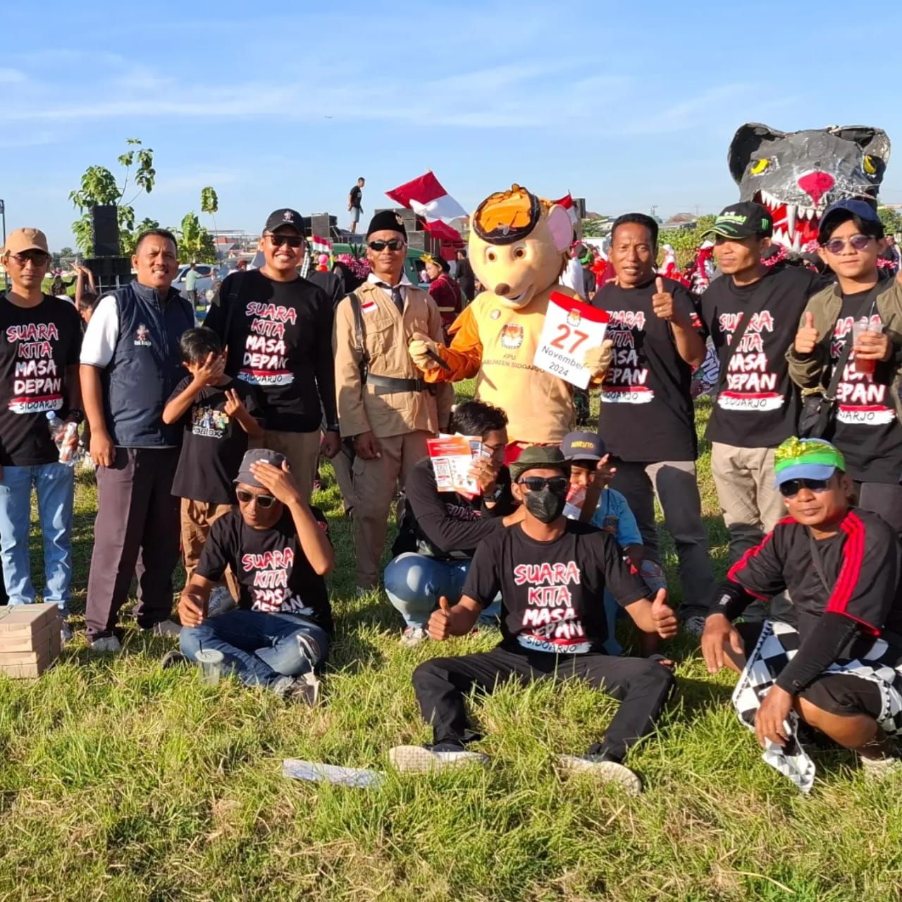 Ramaikan Kirab Budaya Desa Ngaresrejo, KPU Kabupaten Sidoarjo Gelar Sosialisasi Pilkada 2024