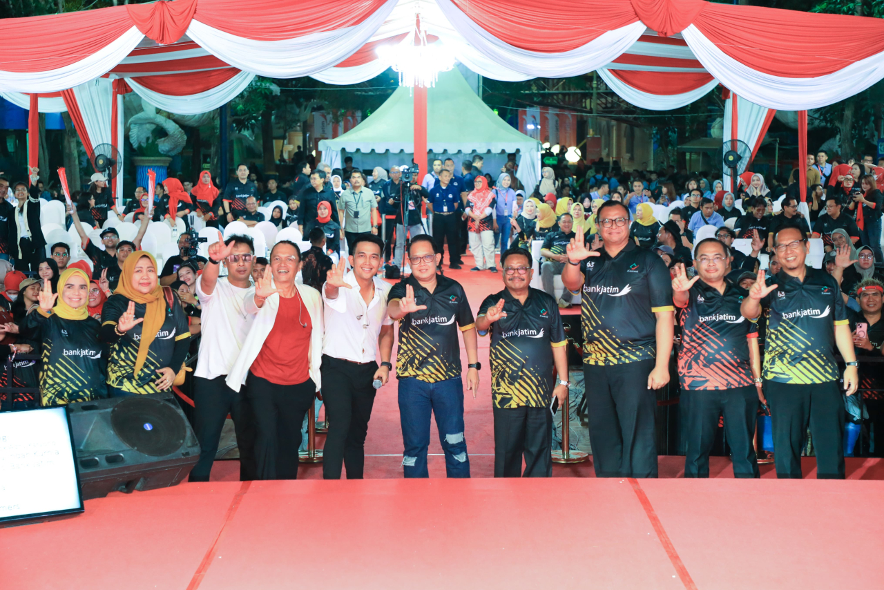 Masuki Usia Ke-63, Pj Gubernur Adhy Dorong Bank Jatim Tingkatkan Inovasi Digital dan Keamanan Siber