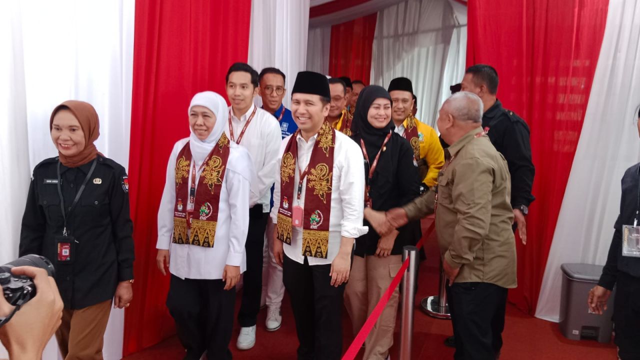 Khofifah-Emil Resmi Mendaftar sebagai Cagub-Cawagub di Pilkada Jatim 2024